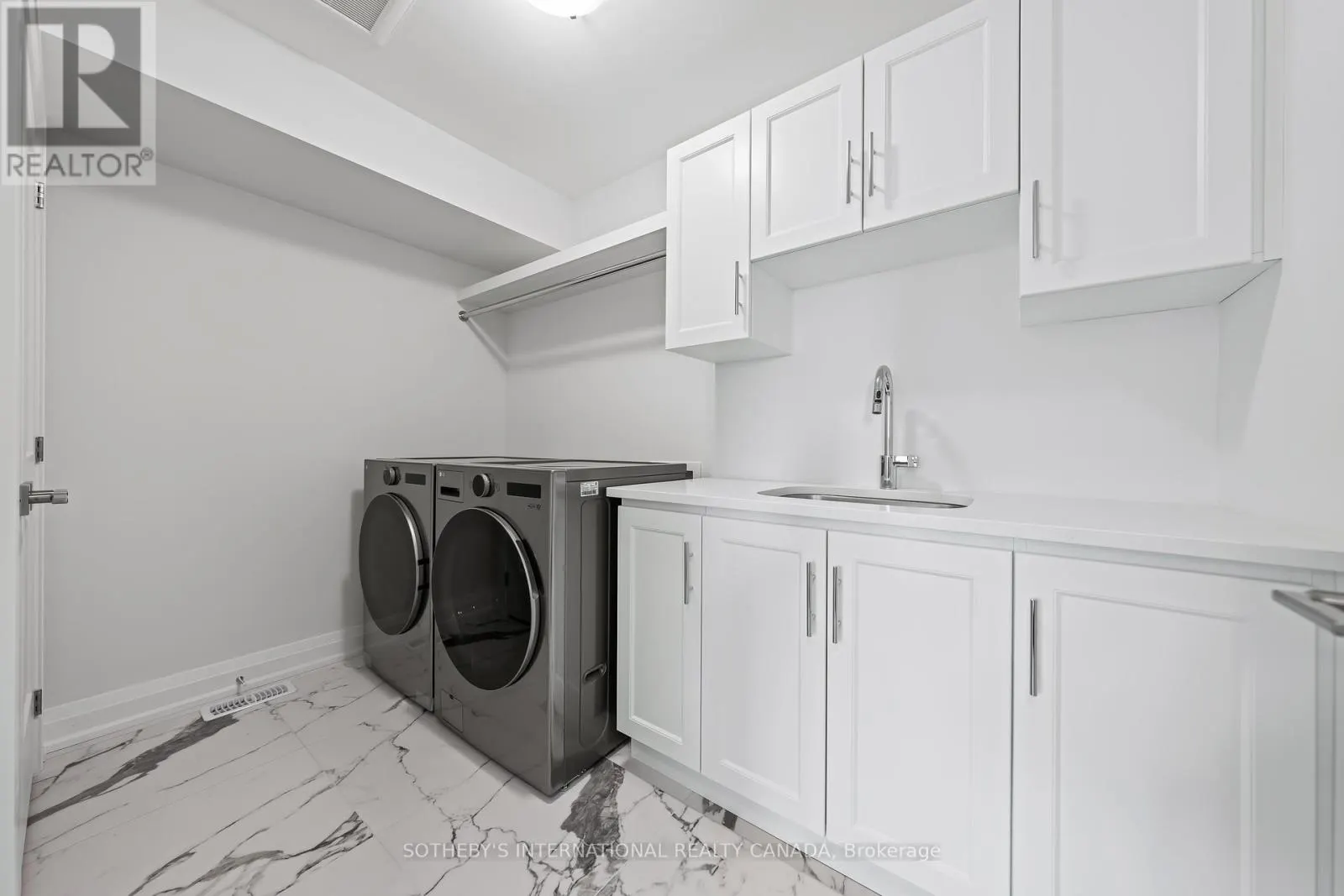 23 - 675 VICTORIA ROAD N
