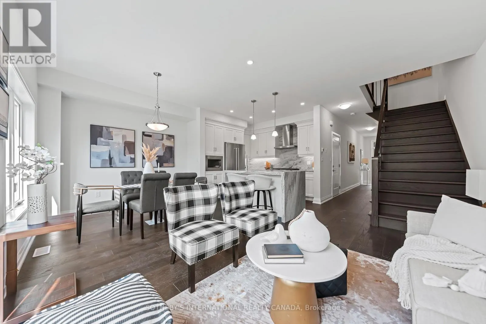 23 - 675 VICTORIA ROAD N