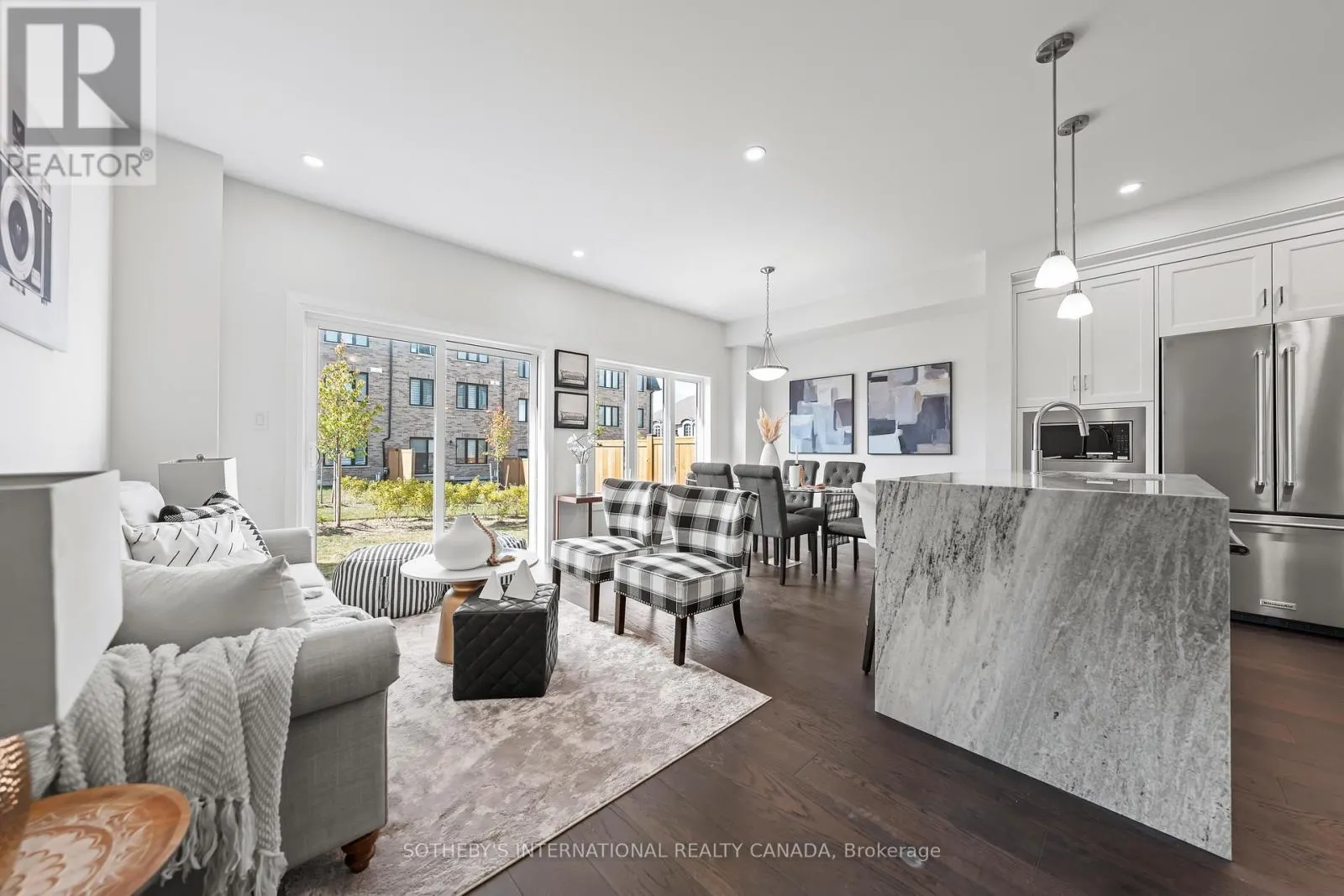 23 - 675 VICTORIA ROAD N
