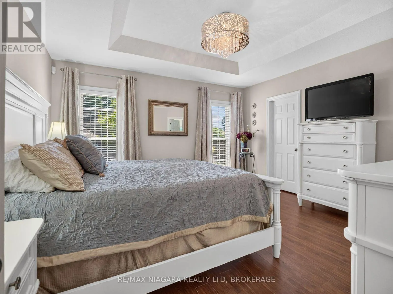 375 JASMINE COURT