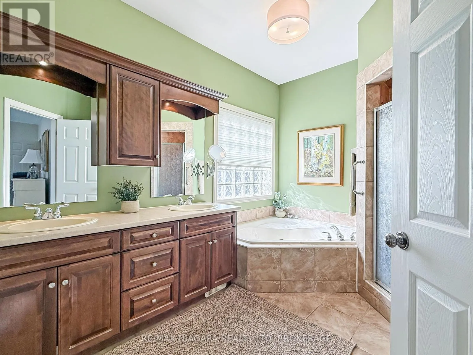 375 JASMINE COURT