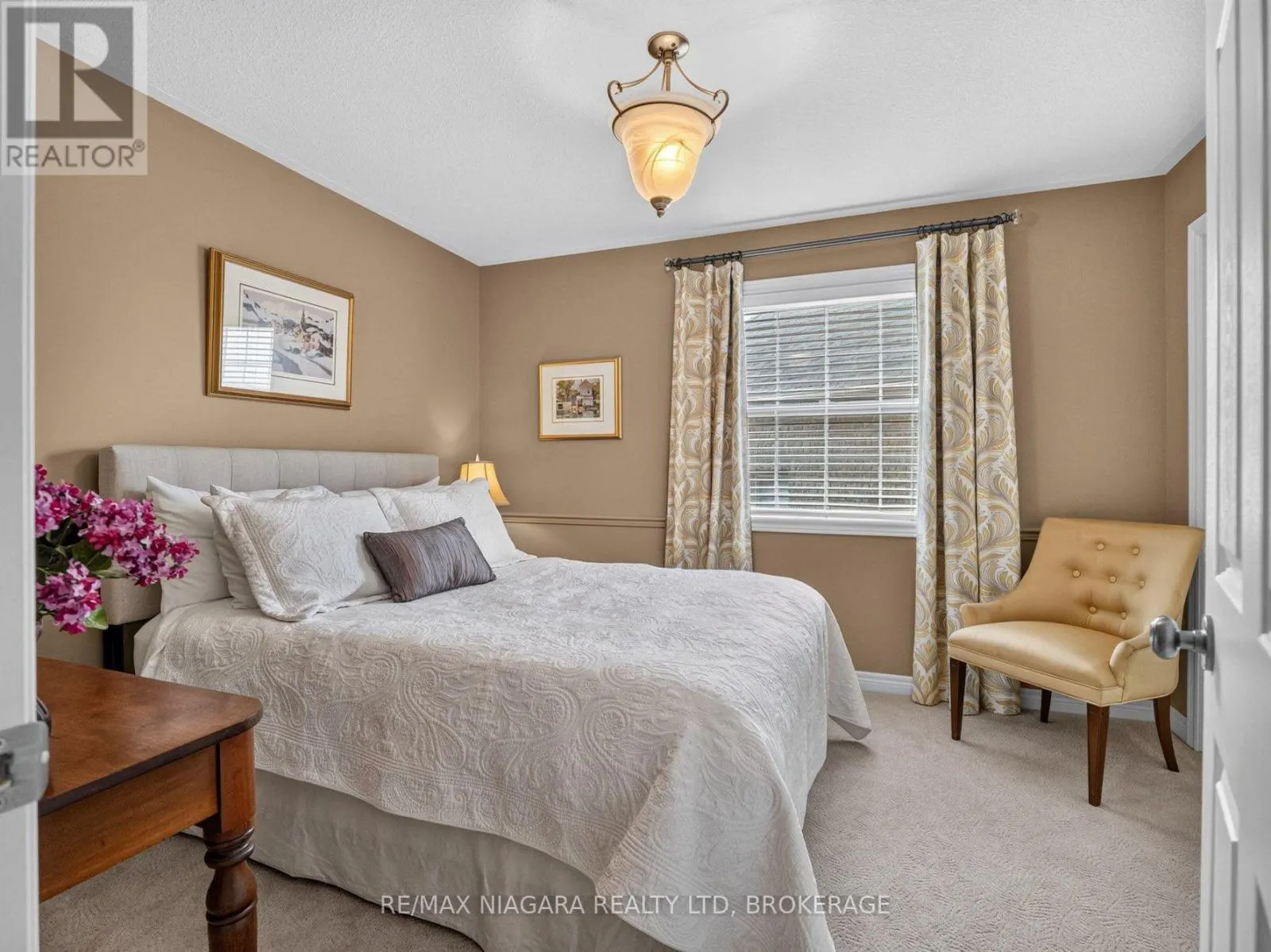 375 JASMINE COURT