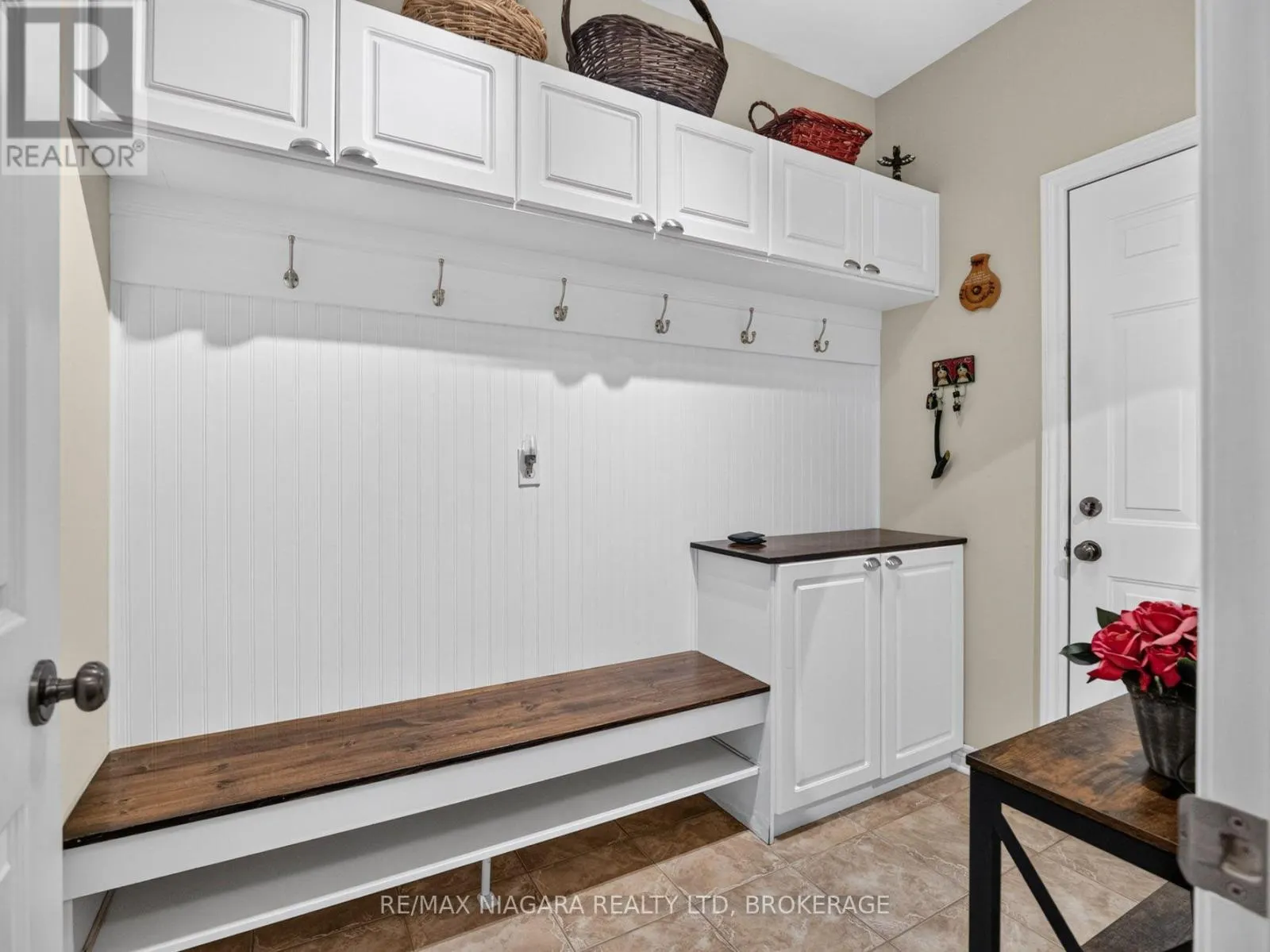 375 JASMINE COURT