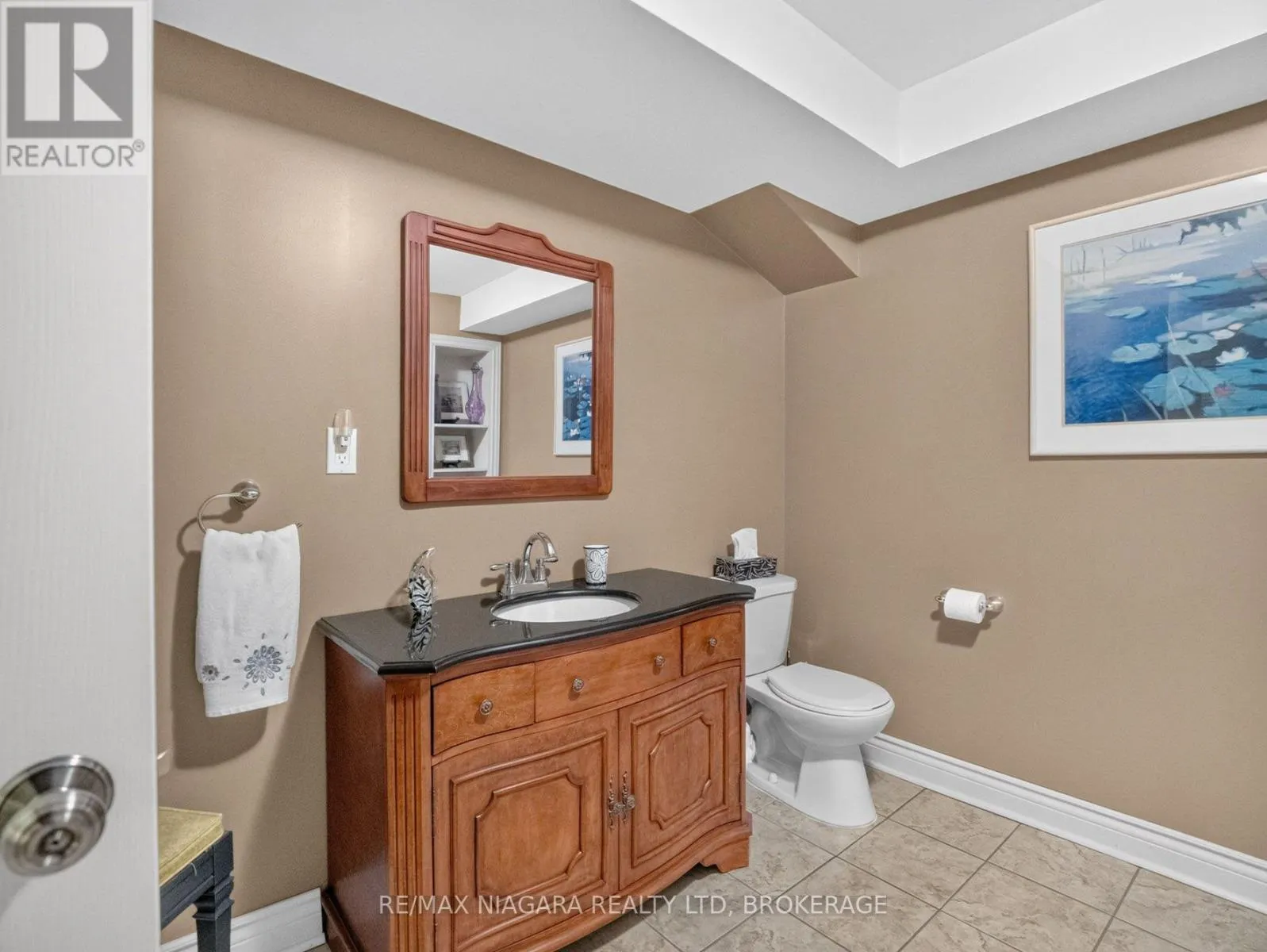 375 JASMINE COURT