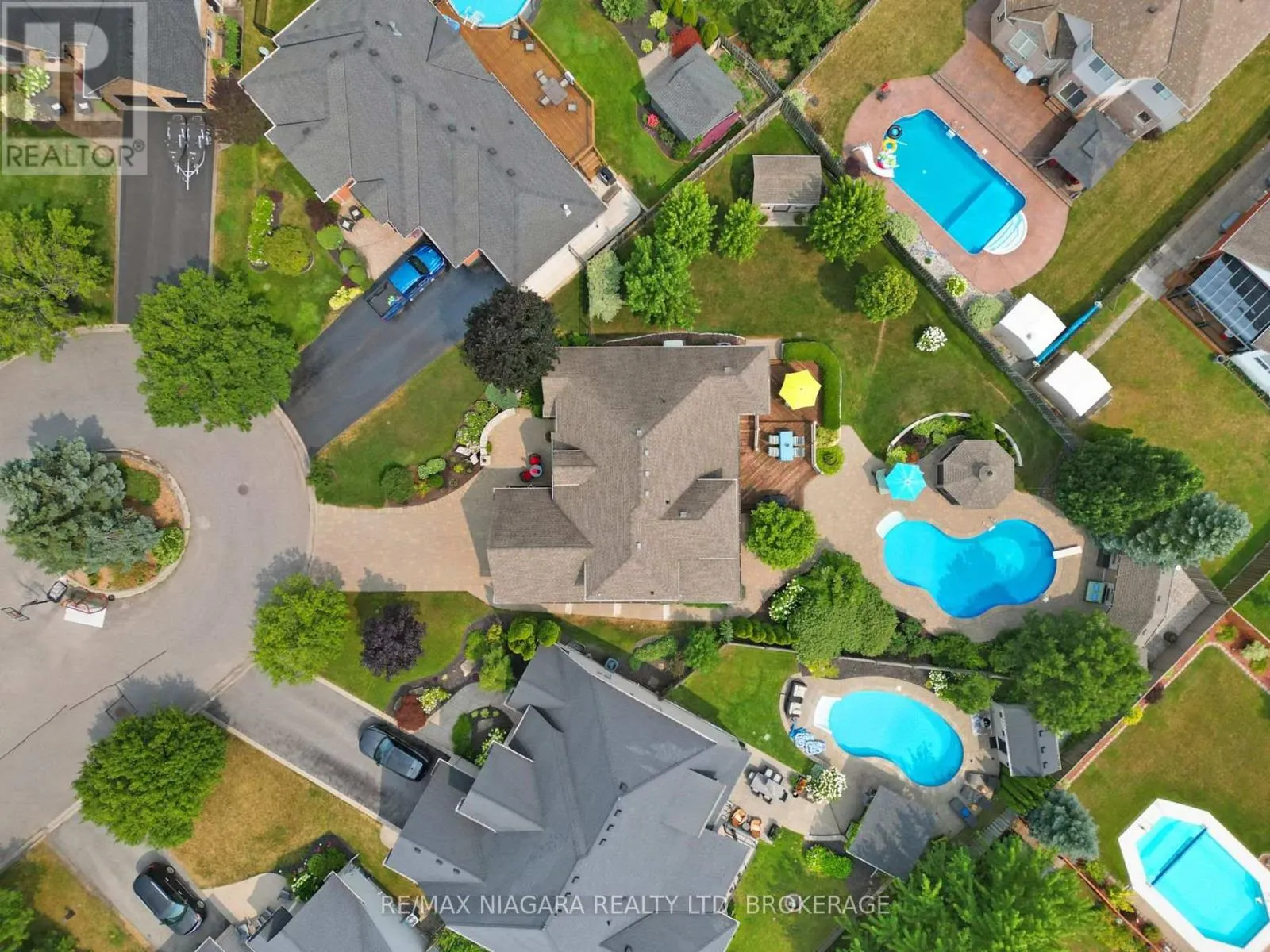 375 JASMINE COURT