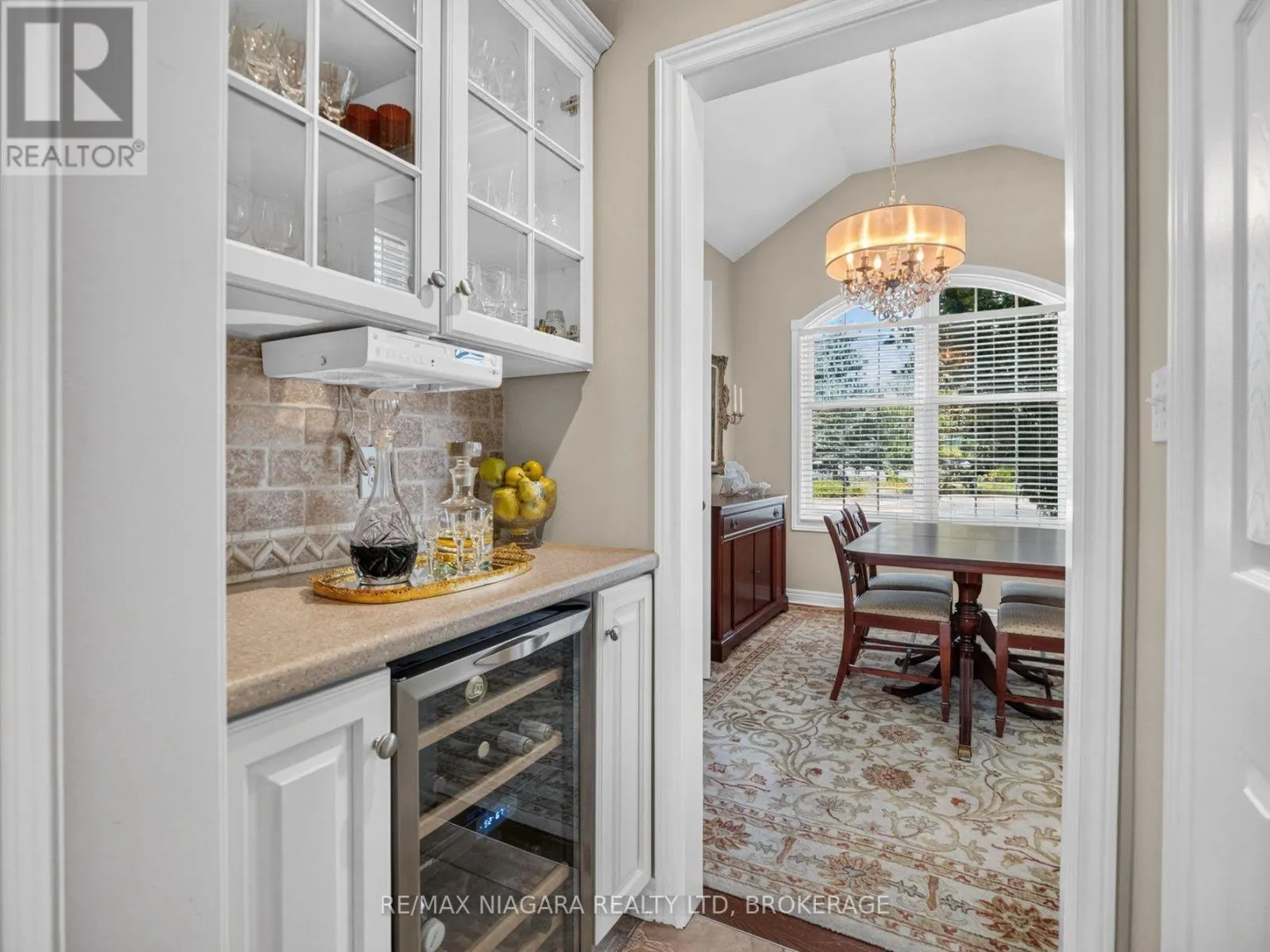 375 JASMINE COURT