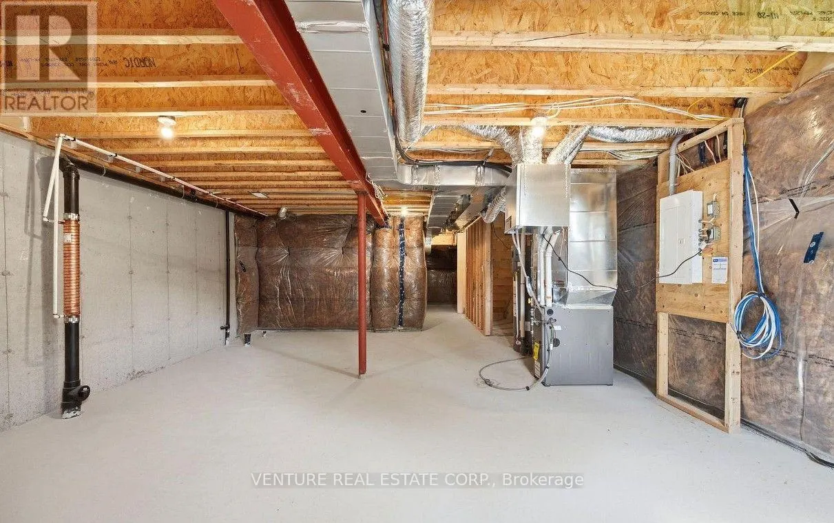 83 - 660 COLBORNE STREET W