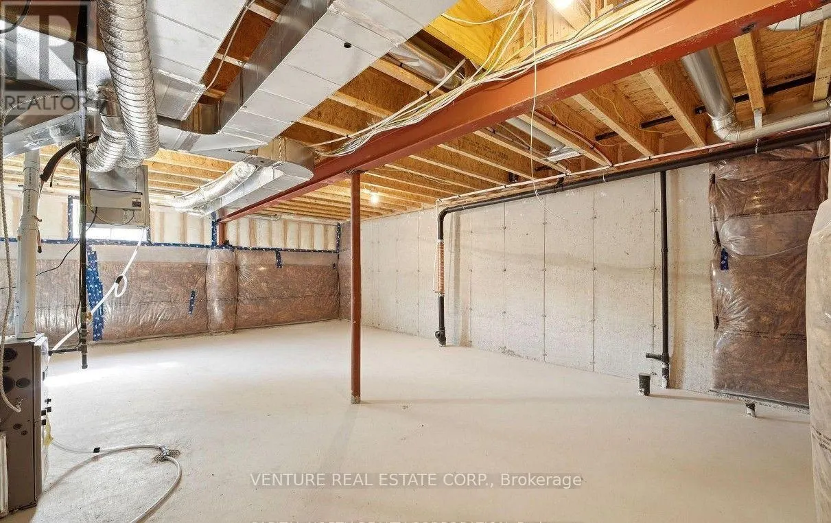83 - 660 COLBORNE STREET W
