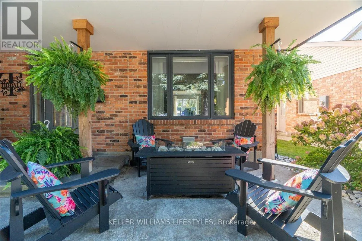 1879 WESTGROVE DRIVE