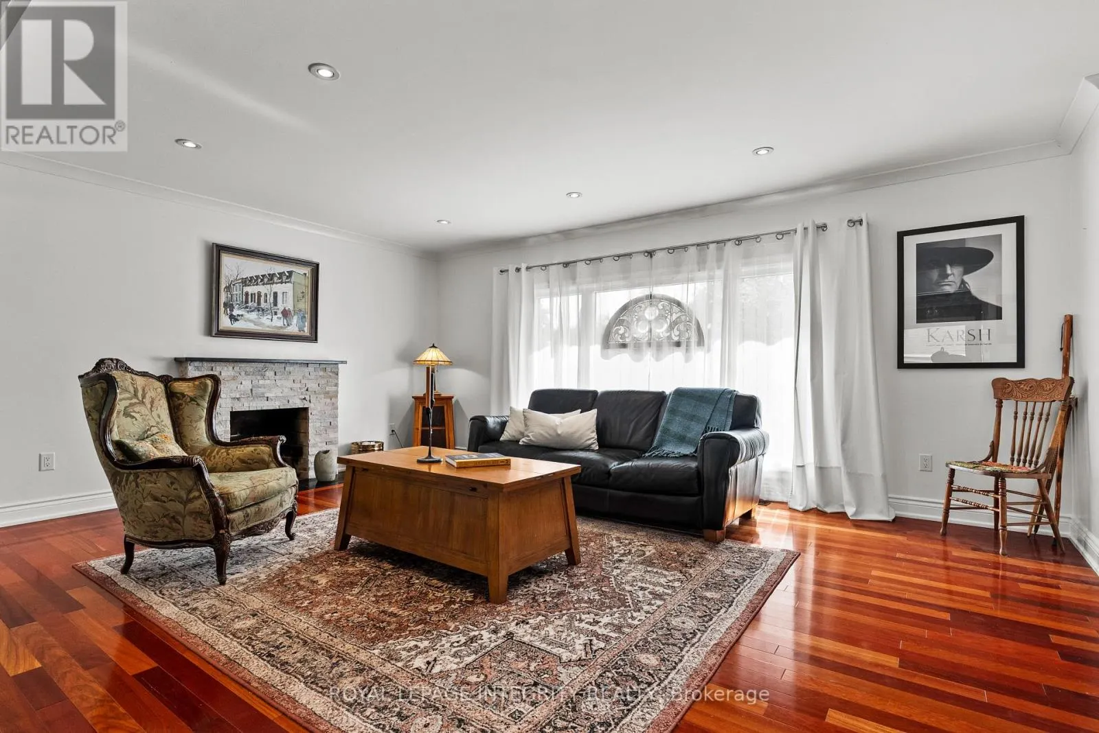 2461 ALTA VISTA DRIVE