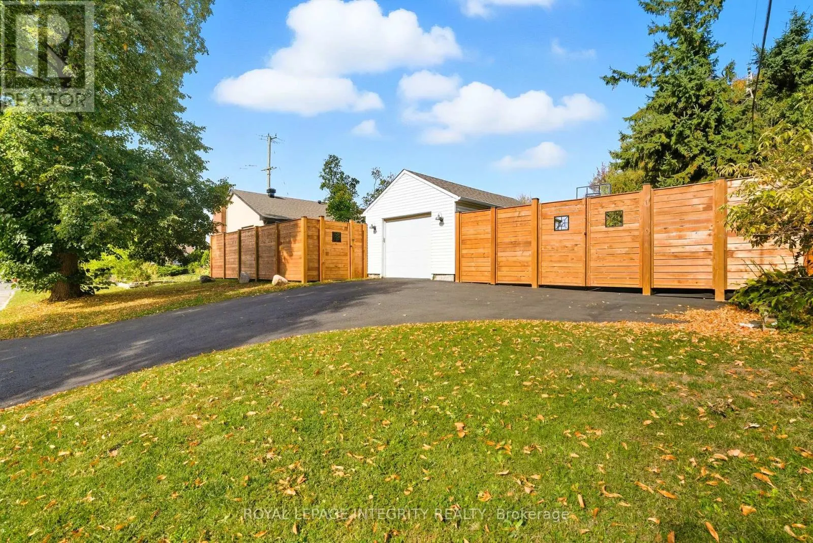 2461 ALTA VISTA DRIVE