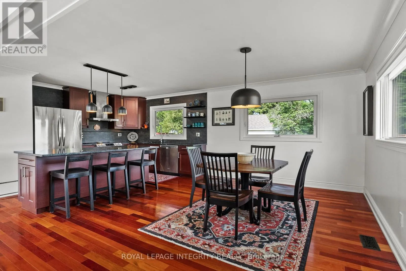 2461 ALTA VISTA DRIVE