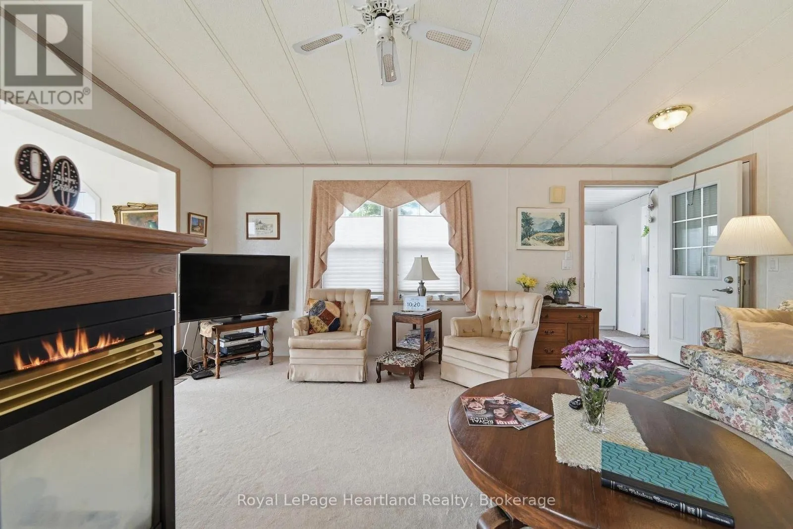 40 ALGONQUIN LANE