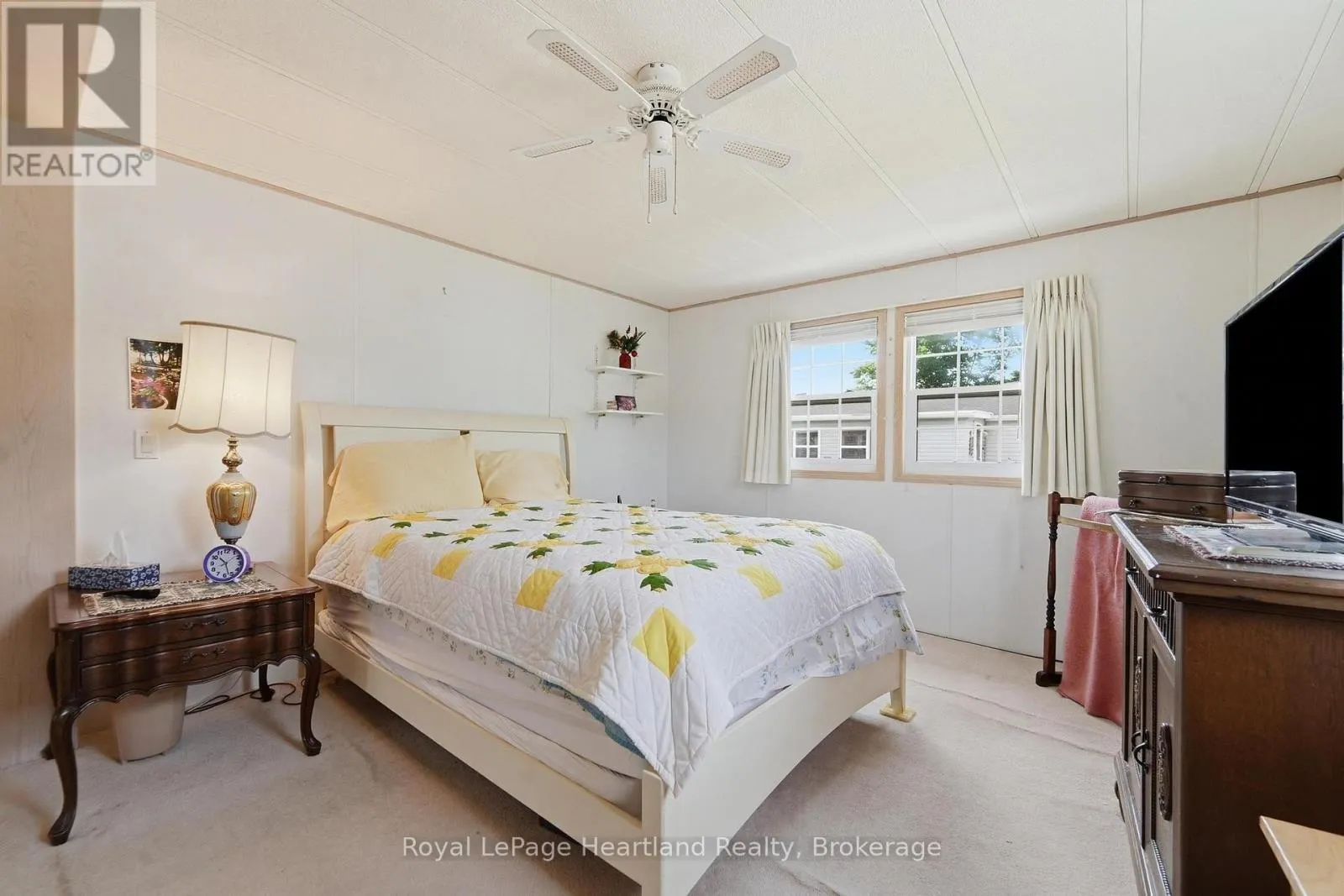 40 ALGONQUIN LANE