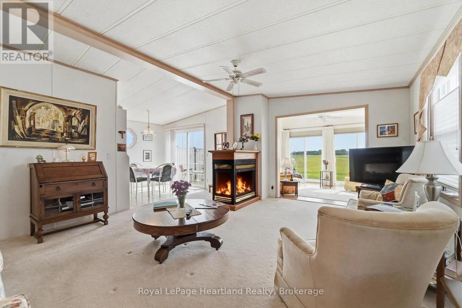40 ALGONQUIN LANE