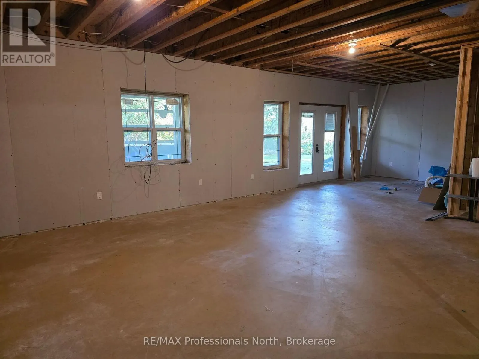 317 FALCON ROAD