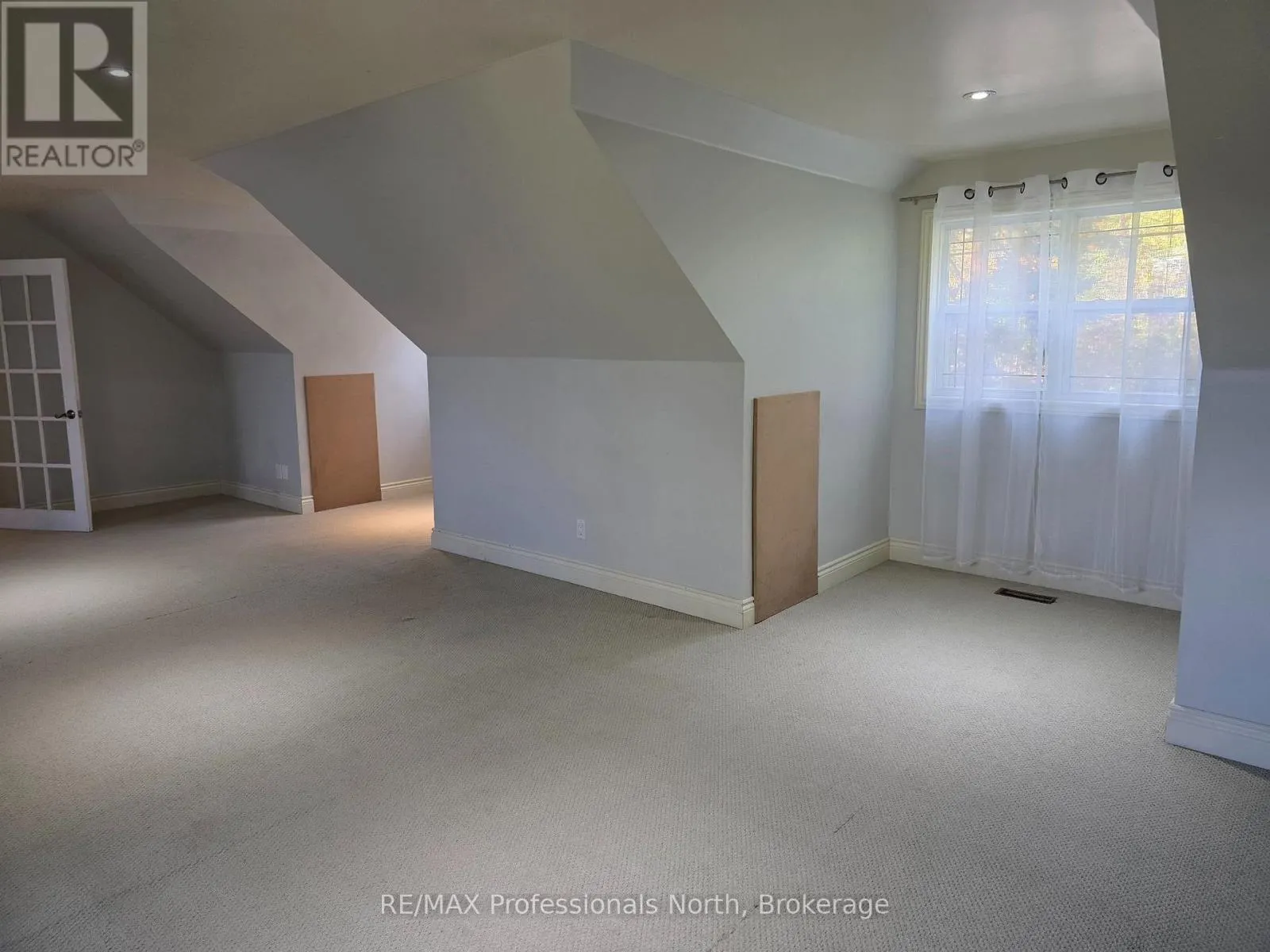 317 FALCON ROAD