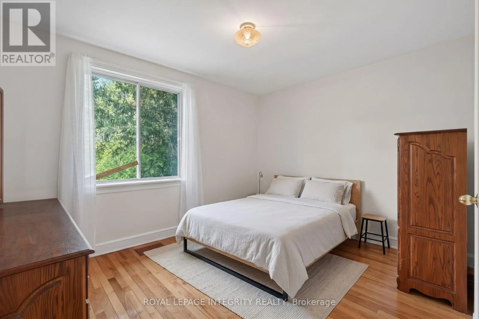 1442 CAVENDISH ROAD