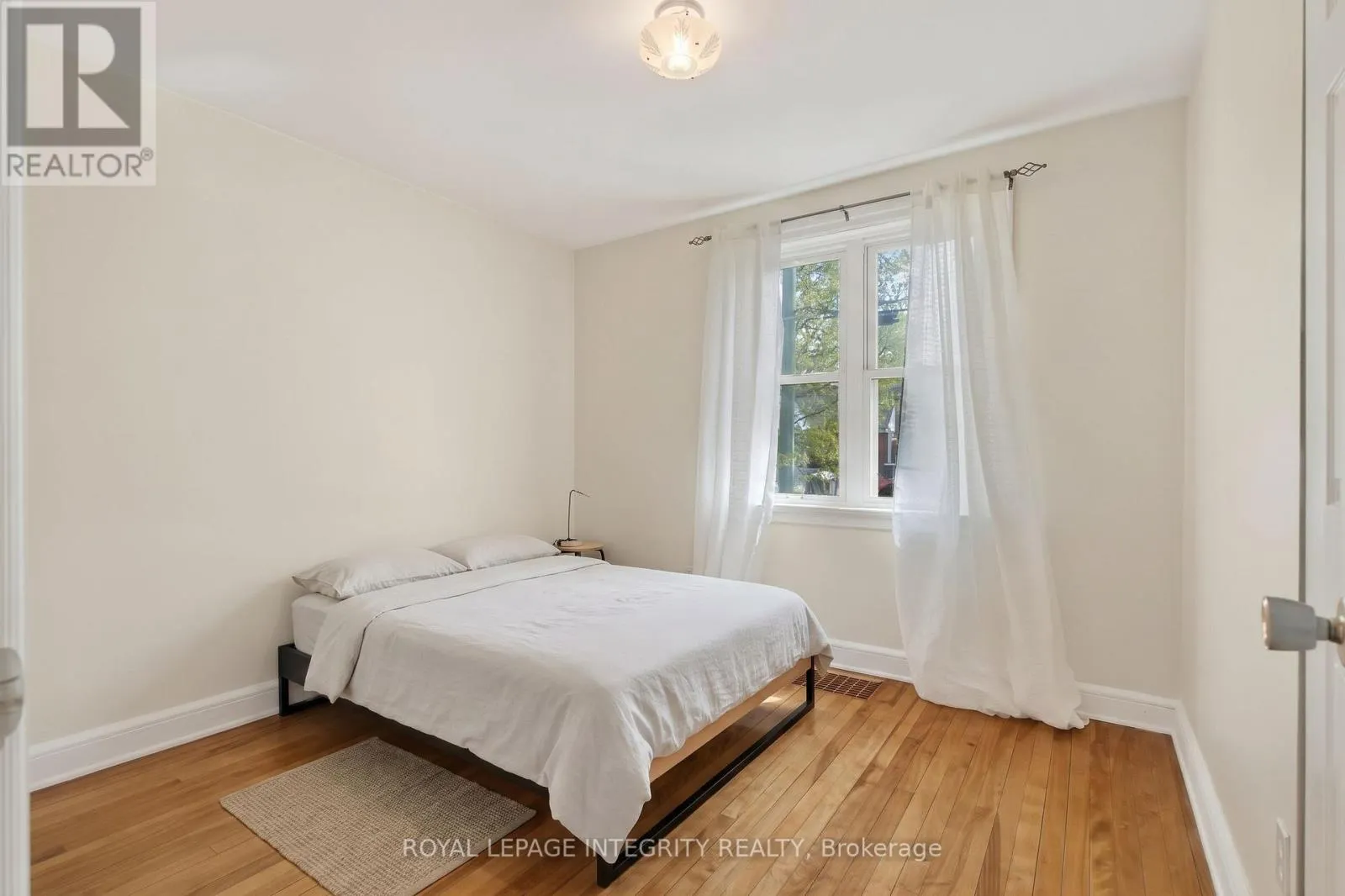 1442 CAVENDISH ROAD