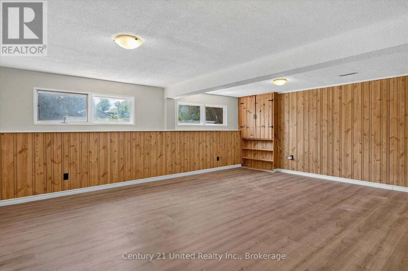 2110 SPRINGWOOD ROAD