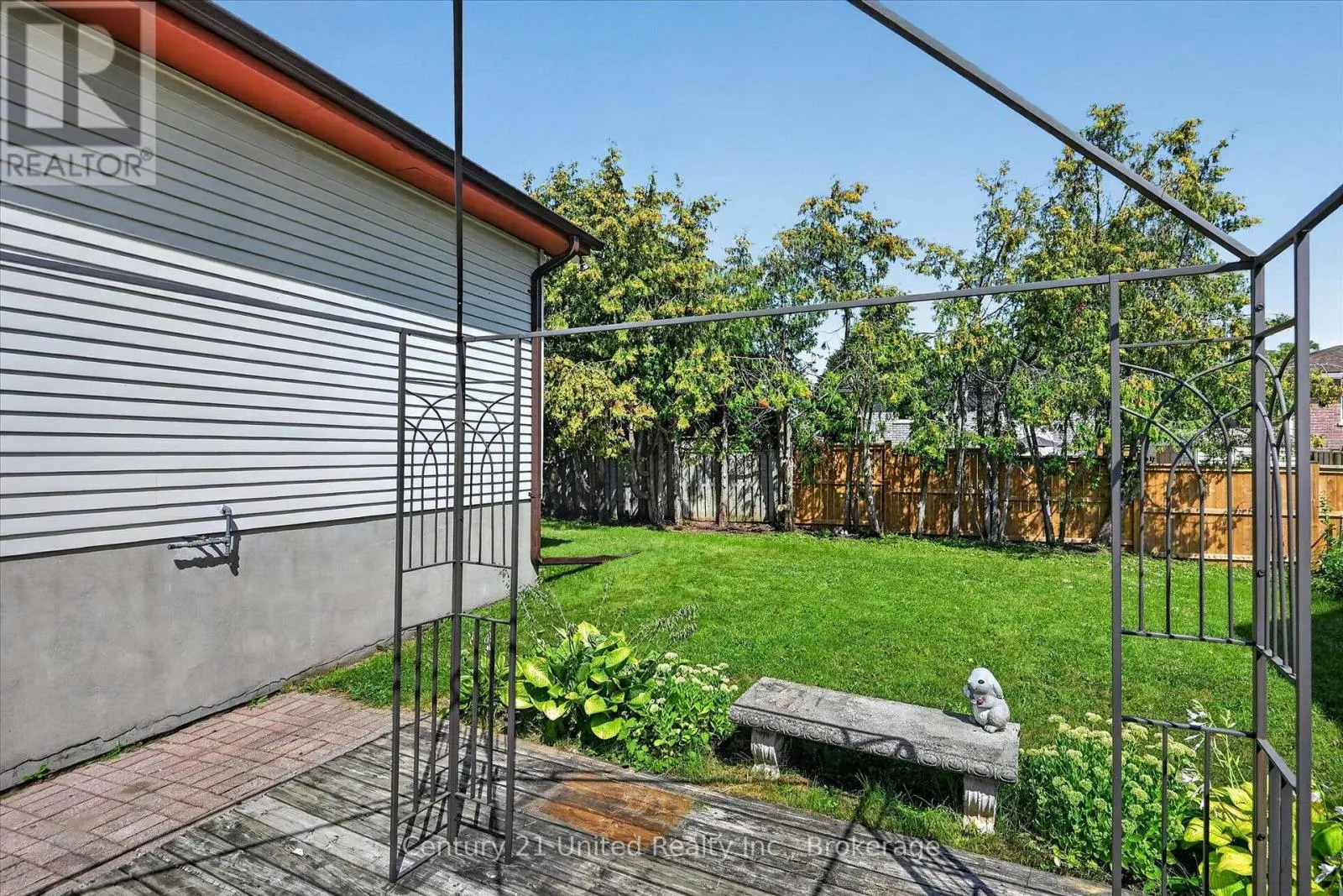 2110 SPRINGWOOD ROAD