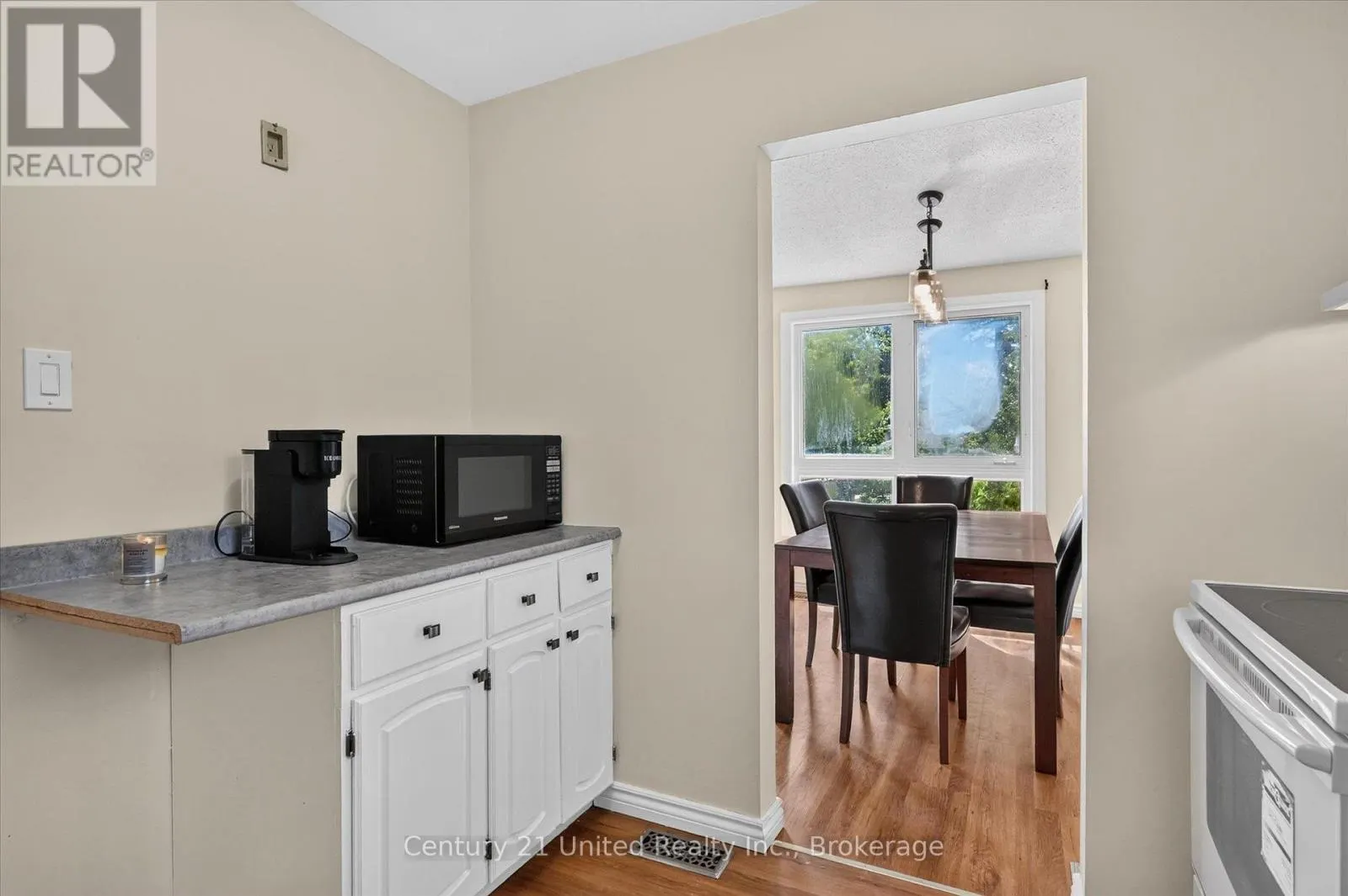 2110 SPRINGWOOD ROAD