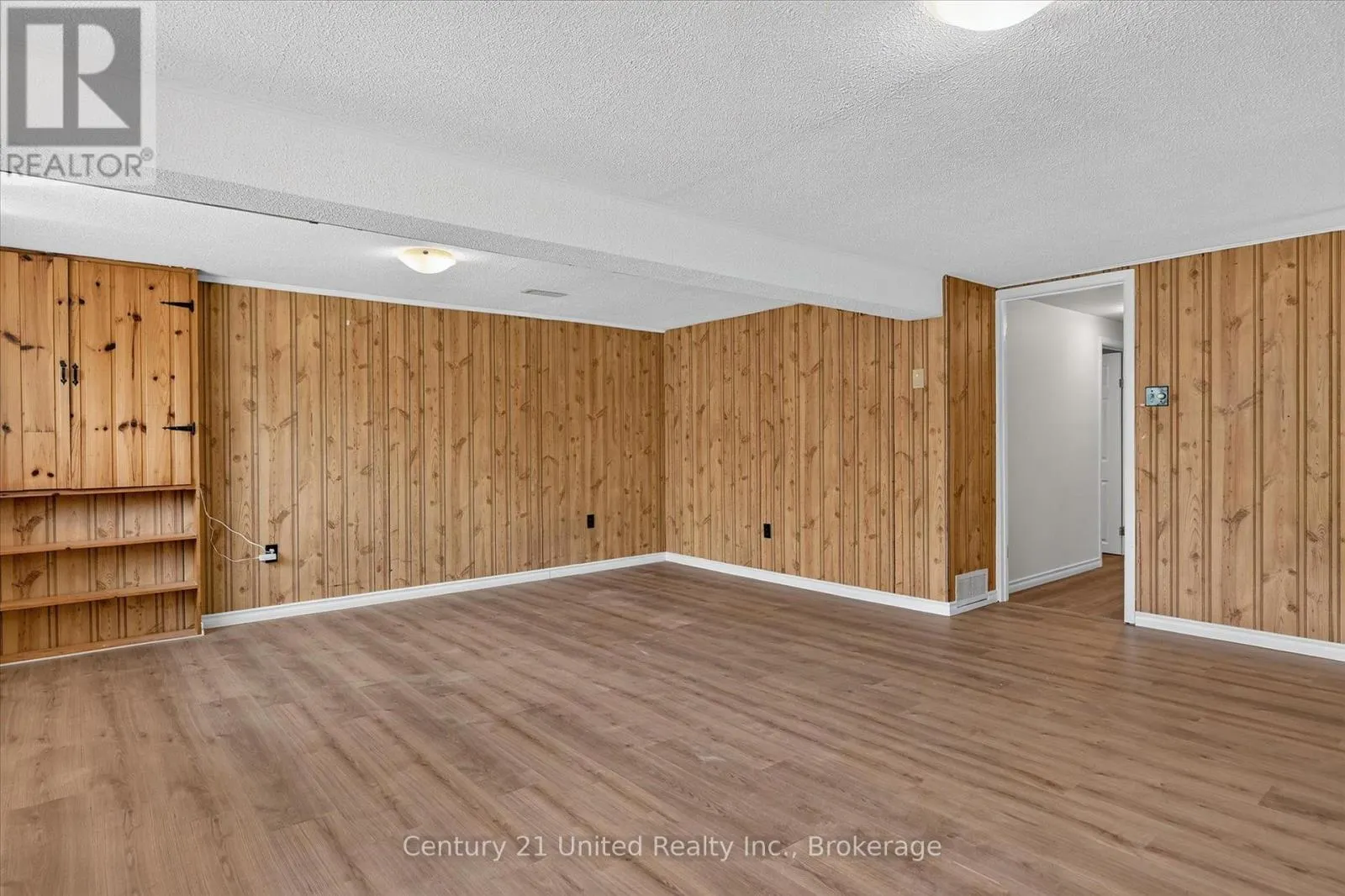 2110 SPRINGWOOD ROAD