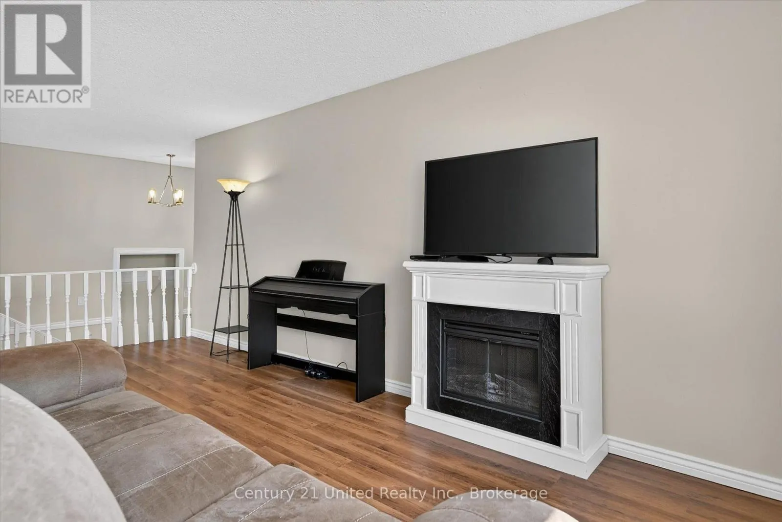 2110 SPRINGWOOD ROAD