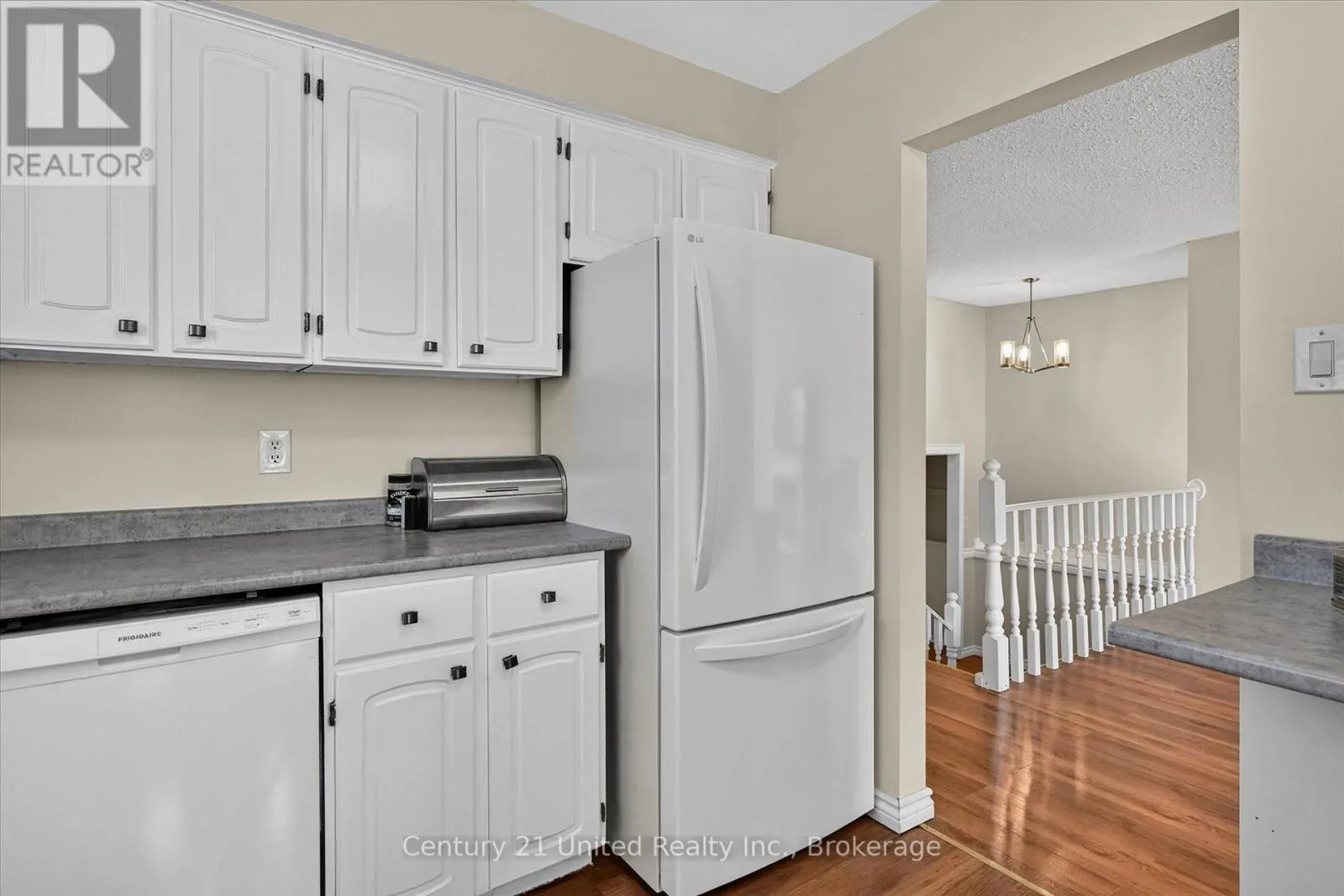 2110 SPRINGWOOD ROAD