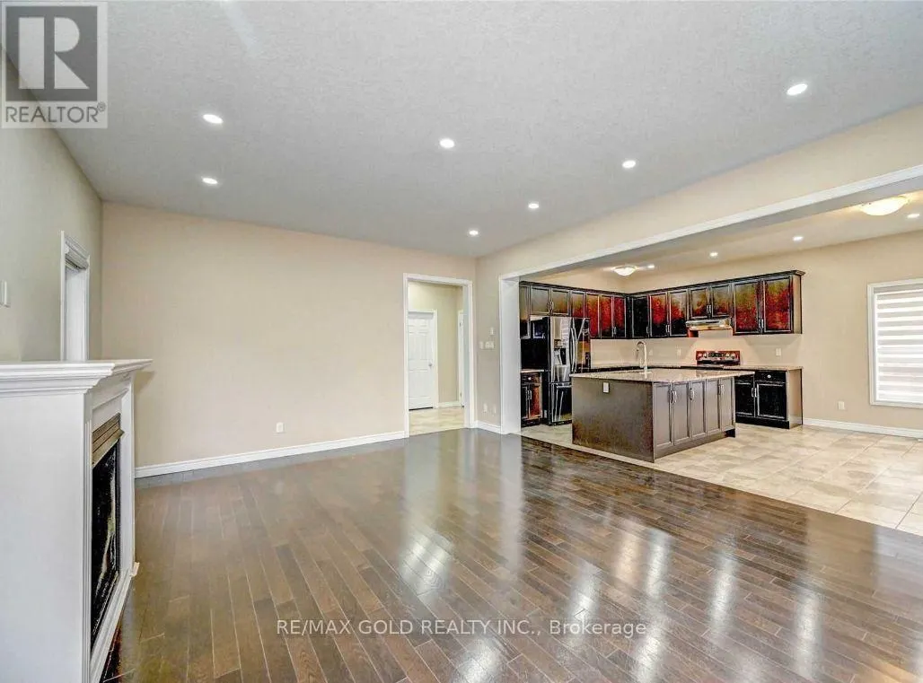 UPPER - 400 WILD CALLA STREET