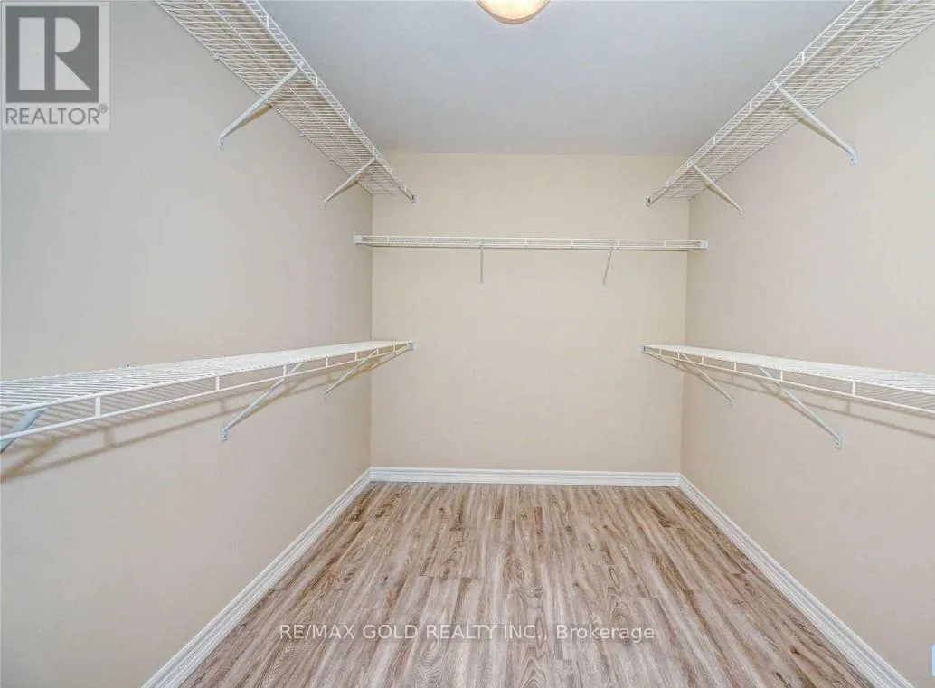 UPPER - 400 WILD CALLA STREET