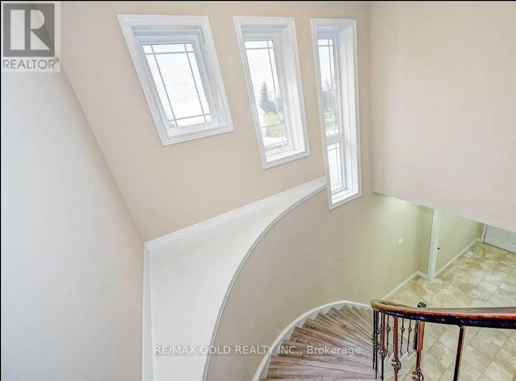 UPPER - 400 WILD CALLA STREET