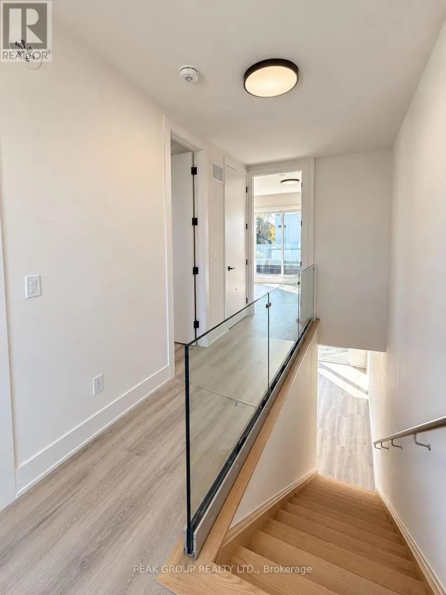 83 EVERETT COMMON