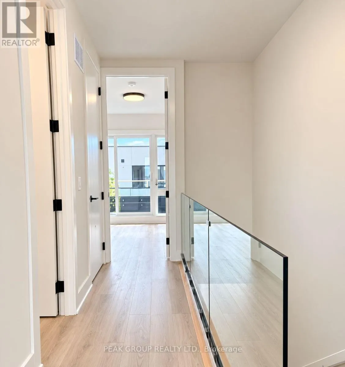 83 EVERETT COMMON