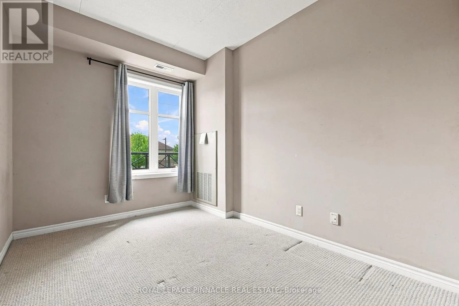 201 - 2 COLONIAL DRIVE