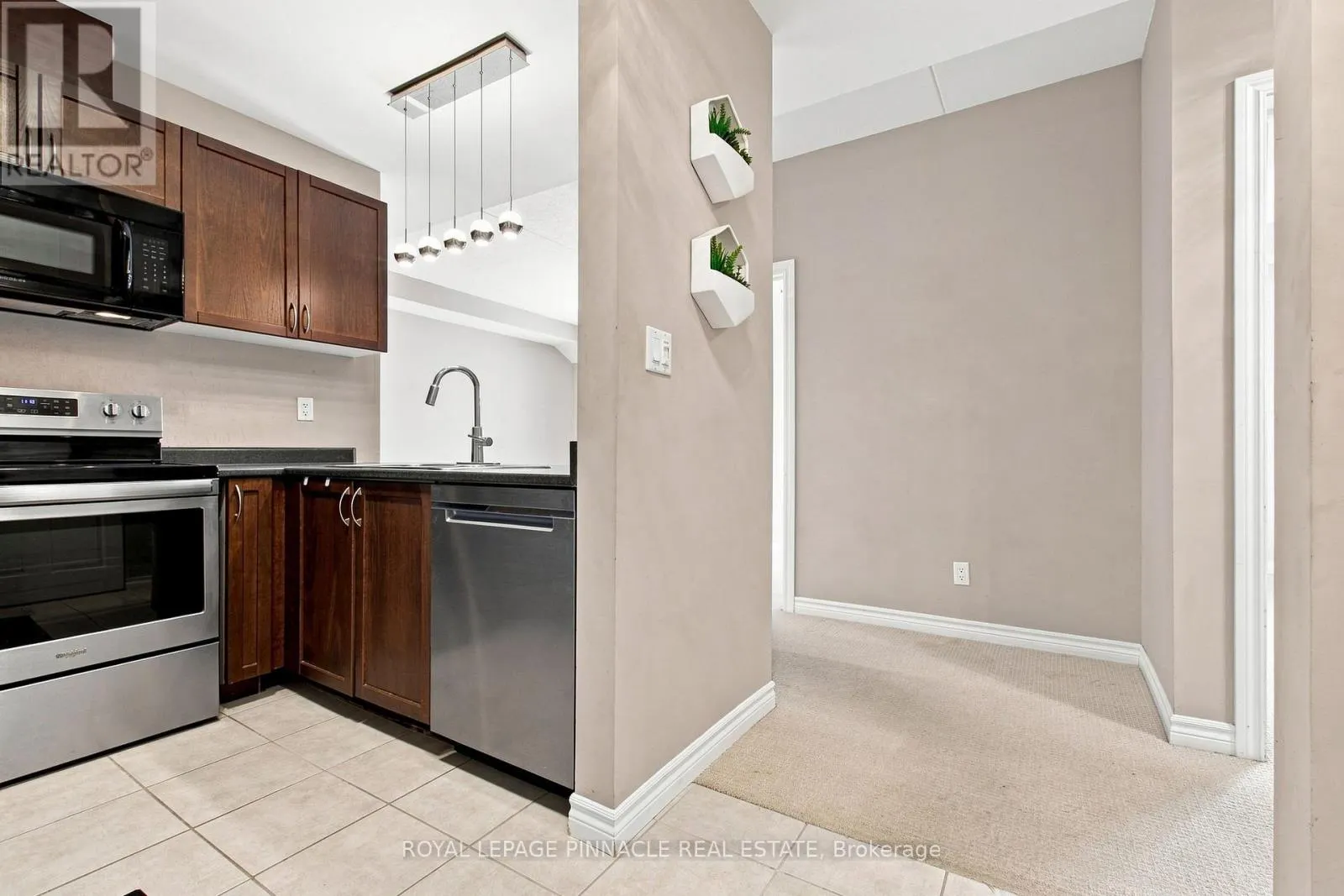 201 - 2 COLONIAL DRIVE