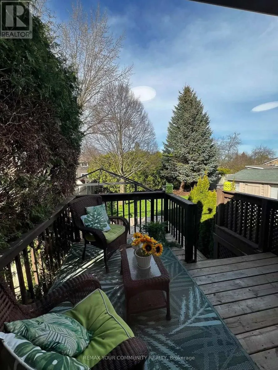 34 BEAVER CRESCENT