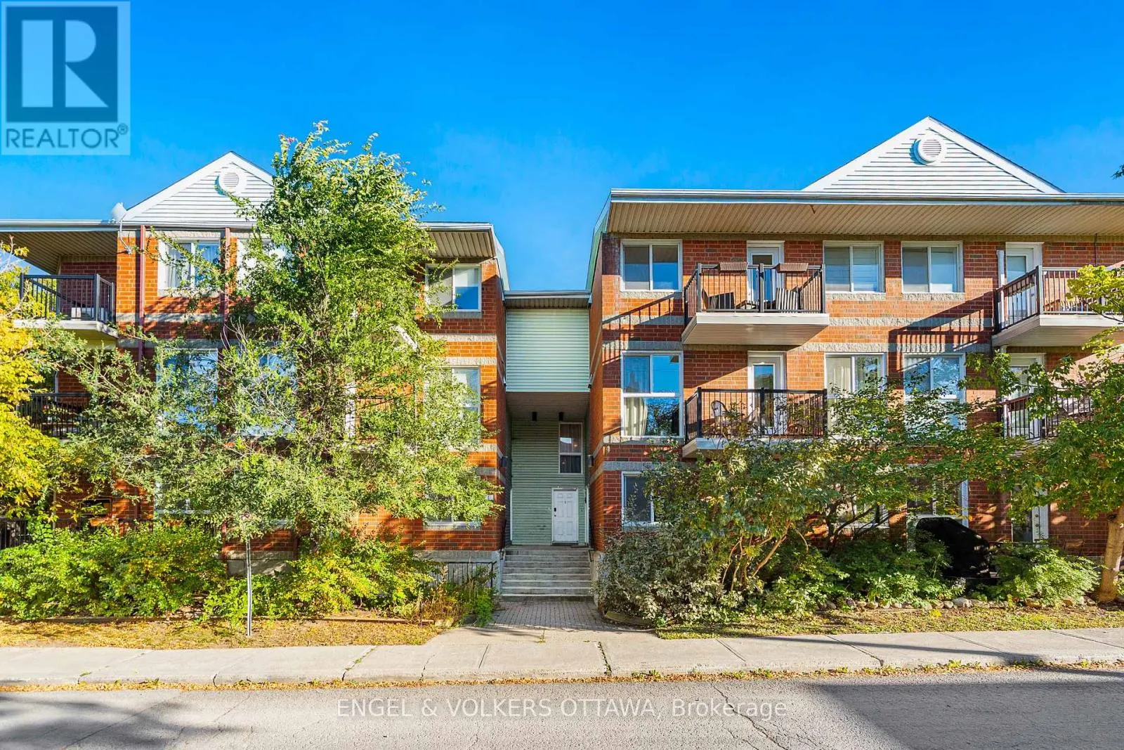 3 - 4 O'MEARA STREET
