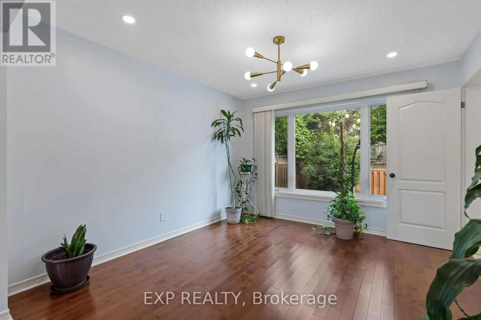 1552 BLOHM DRIVE