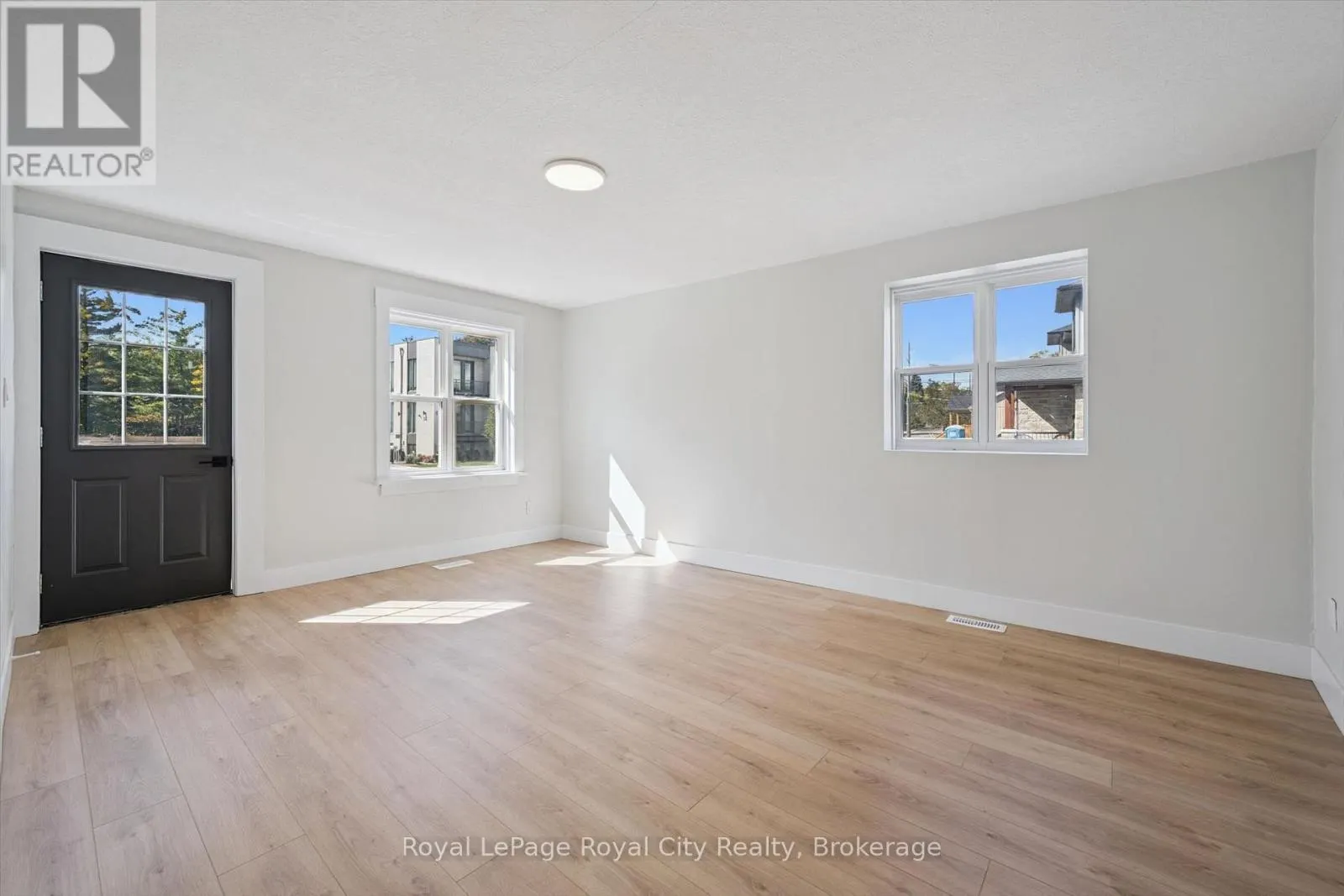1 STEVENSON STREET N