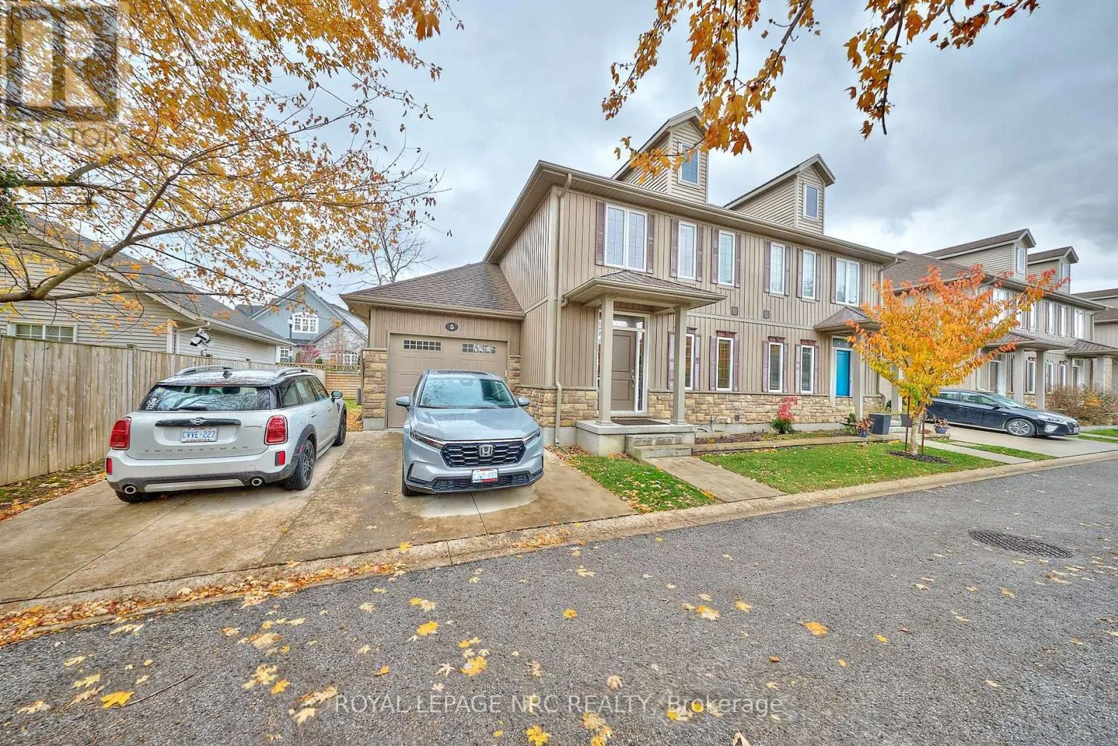 5 - 608 SIMCOE STREET #5