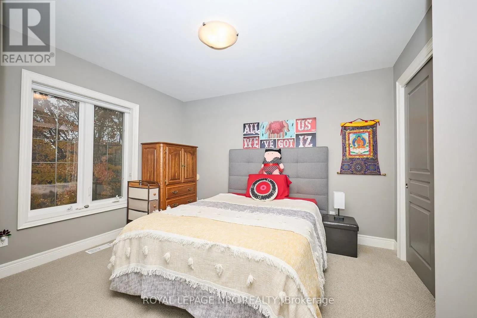 5 - 608 SIMCOE STREET #5