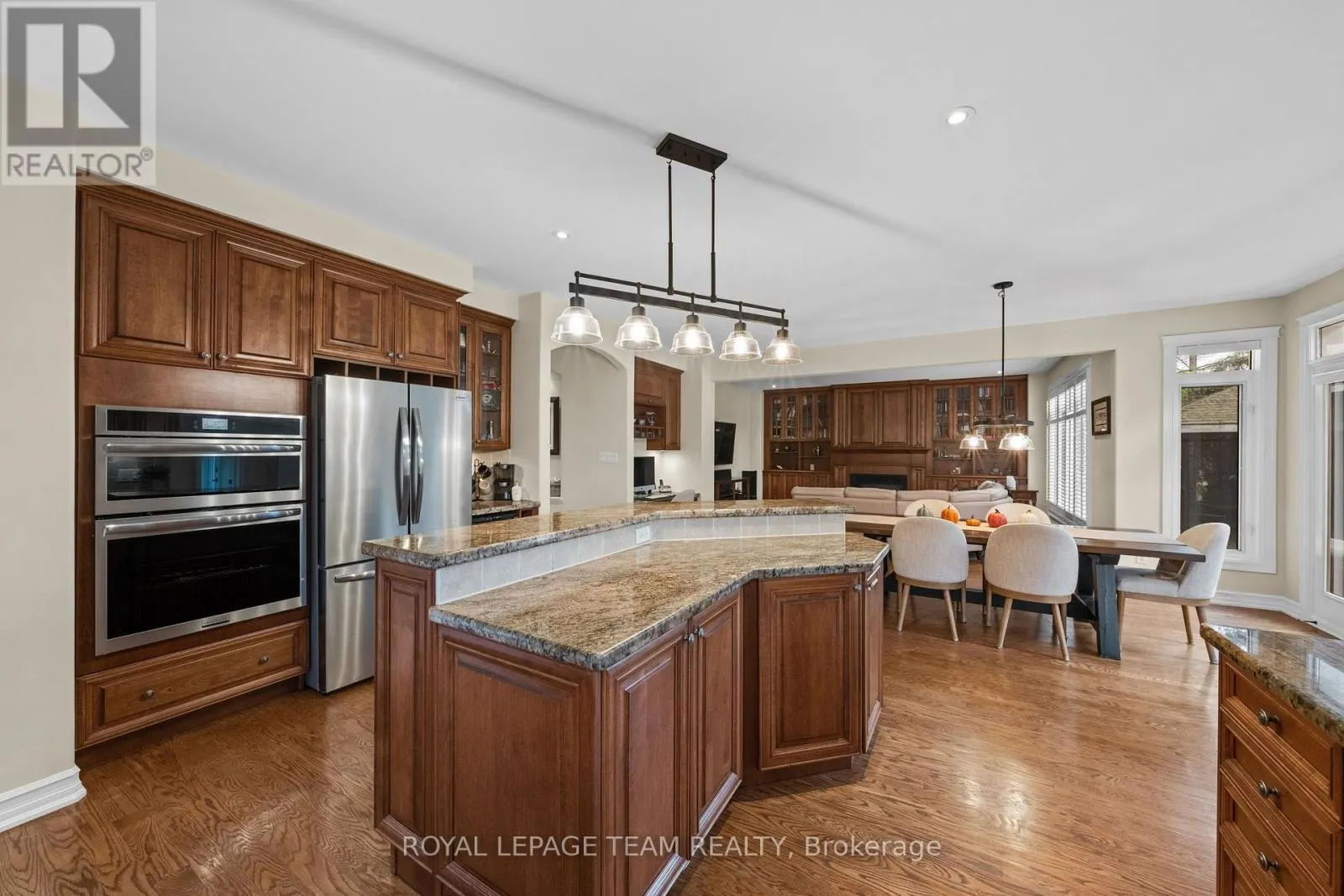 418 LOCKMASTER CRESCENT