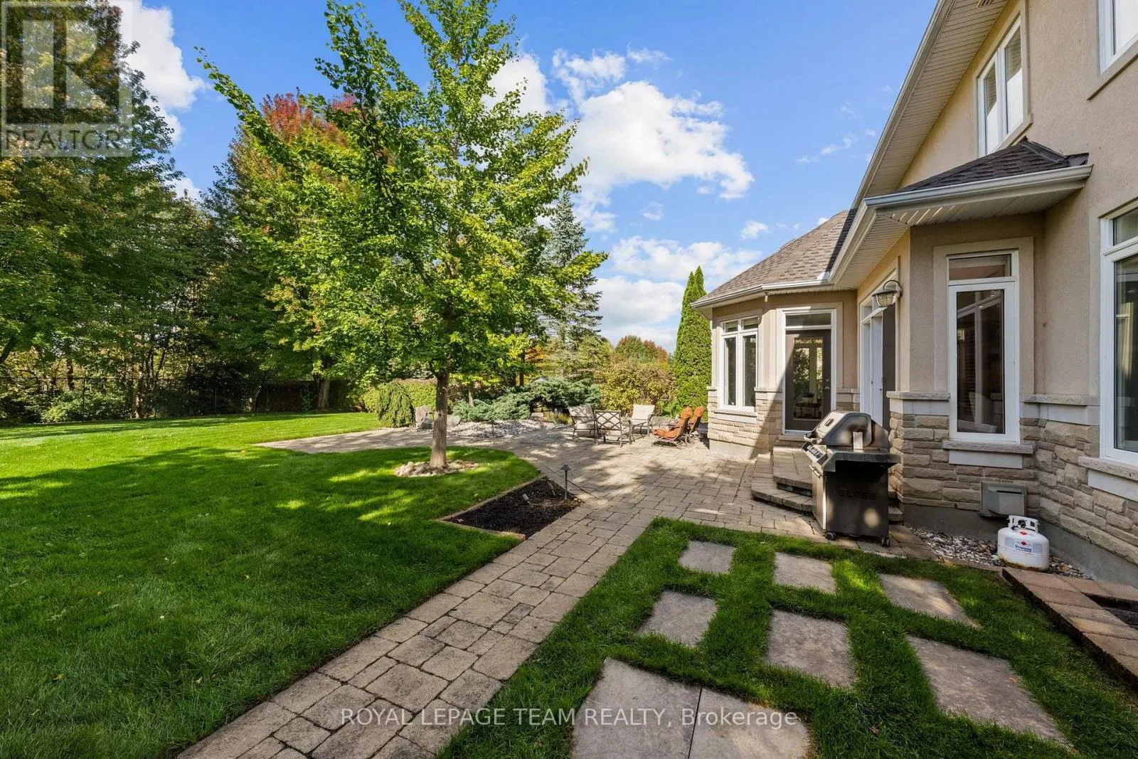 418 LOCKMASTER CRESCENT
