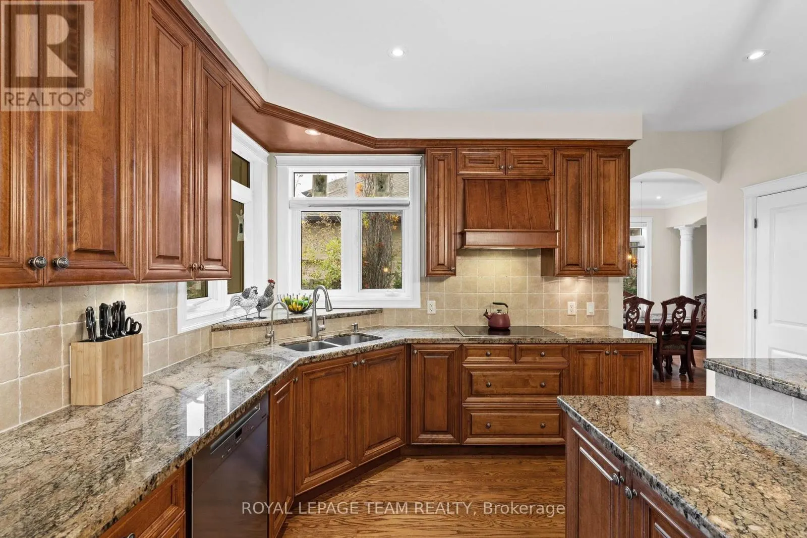 418 LOCKMASTER CRESCENT