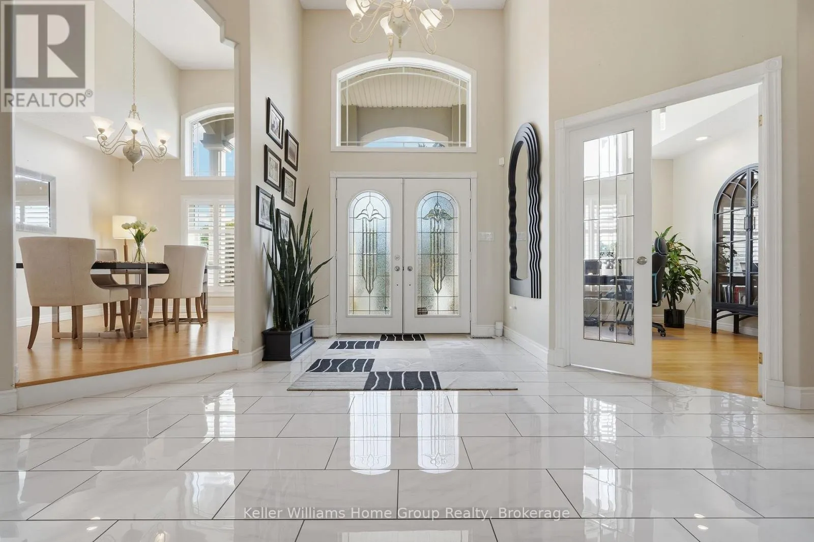 1194 HUNT CLUB ROAD