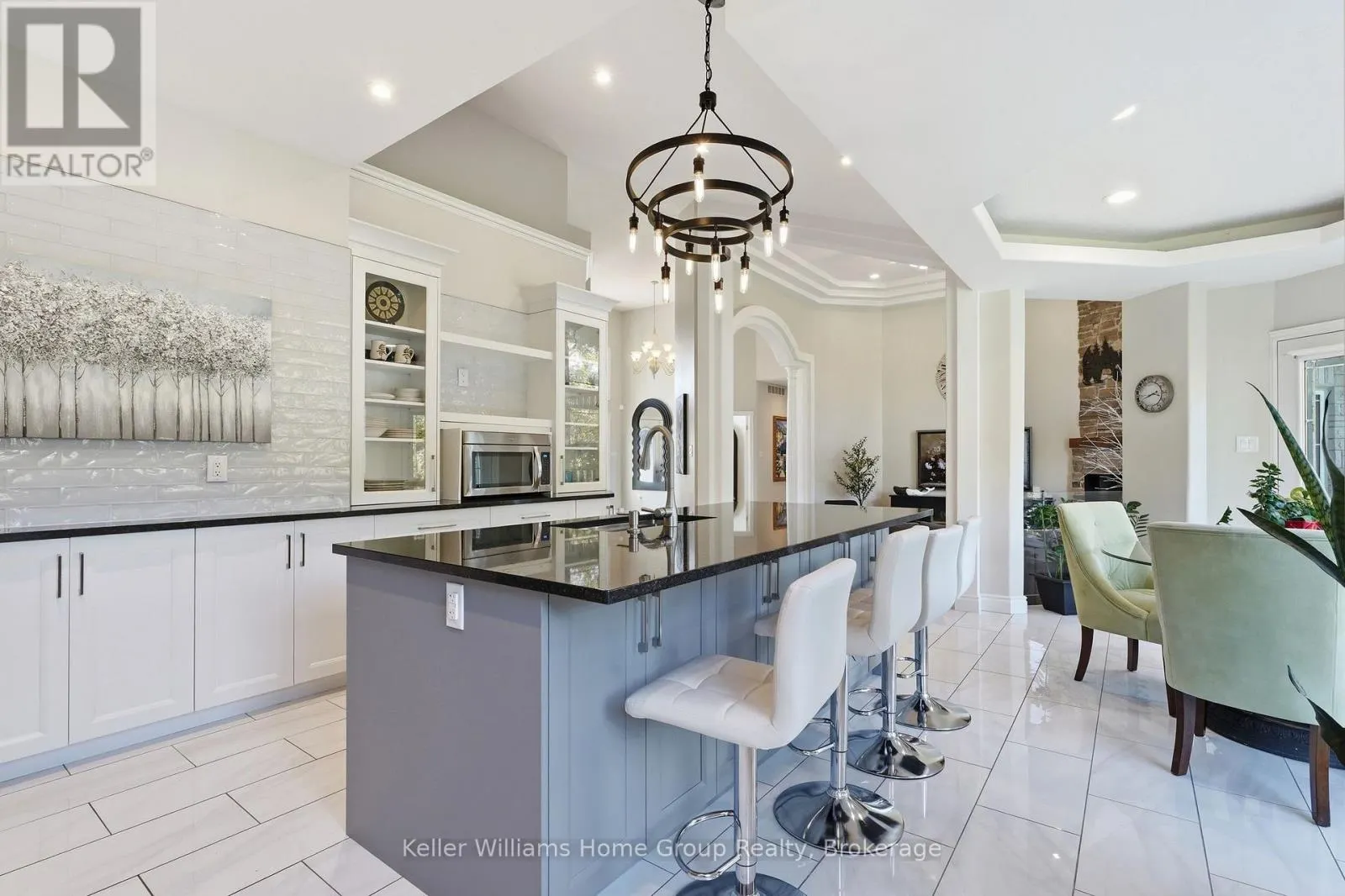 1194 HUNT CLUB ROAD