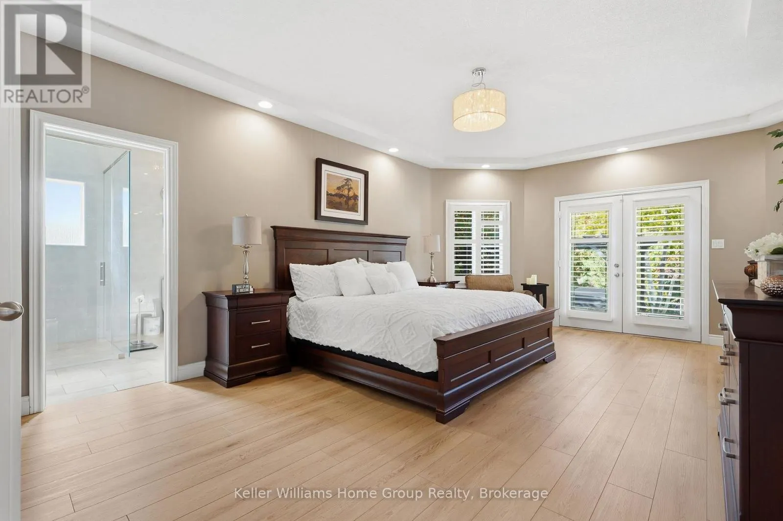 1194 HUNT CLUB ROAD