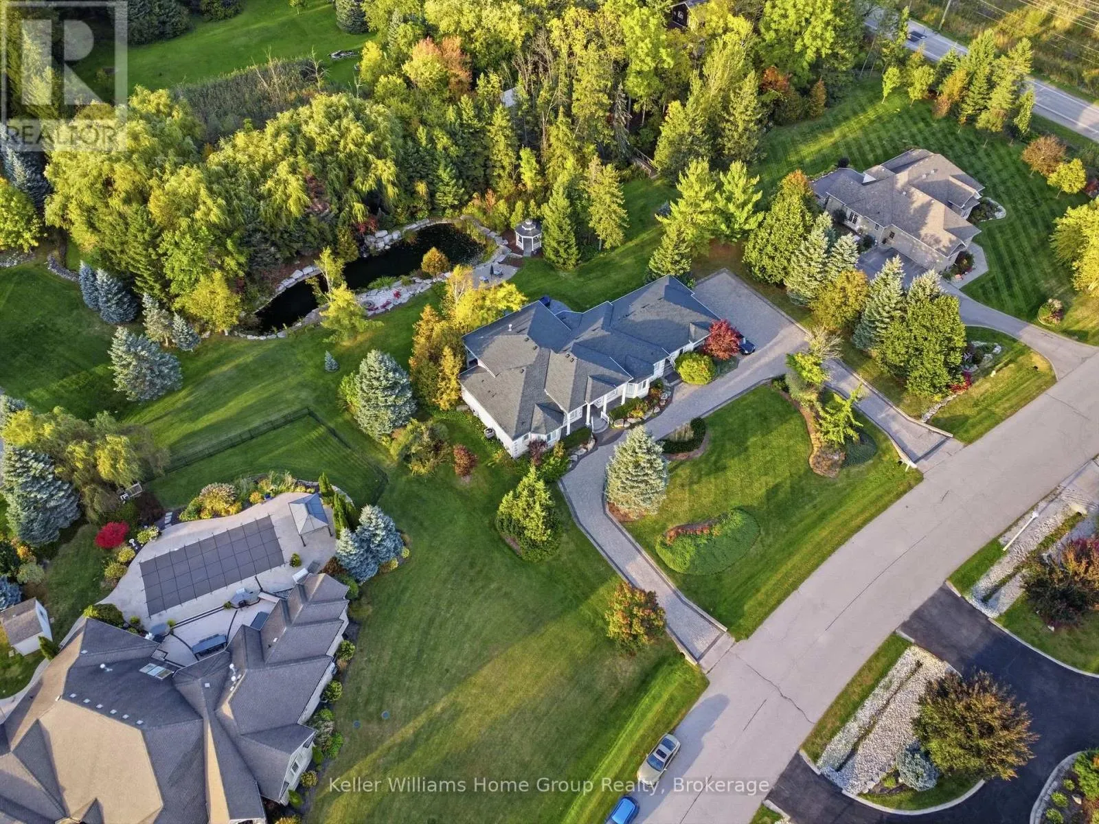 1194 HUNT CLUB ROAD