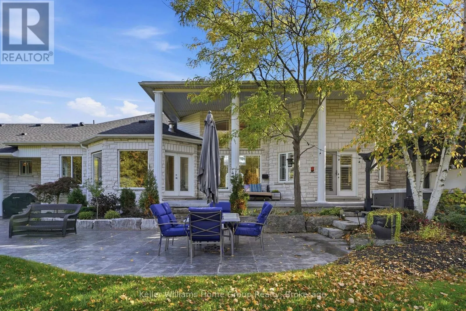 1194 HUNT CLUB ROAD